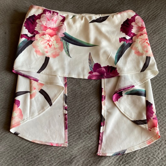 Pink flower halter - Picture 2 of 2